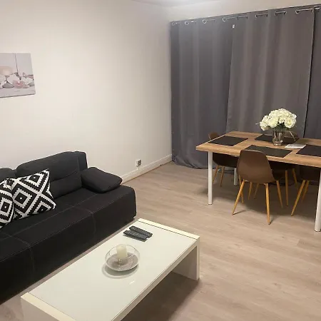 Apartamento Superbe Spacieux Avec Parking Et Jardin Prive Wattignies