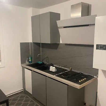 Appartement Superbe Spacieux Avec Parking Et Jardin Prive *