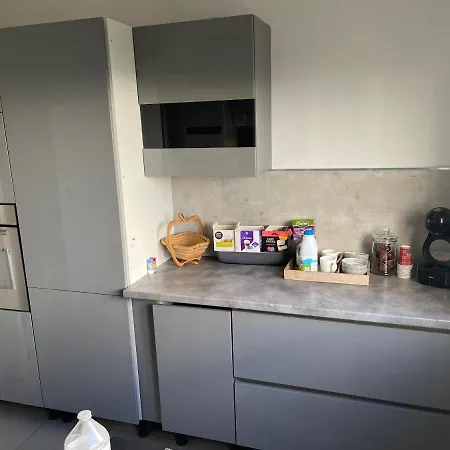 Apartamento Superbe Spacieux Avec Parking Et Jardin Prive Wattignies